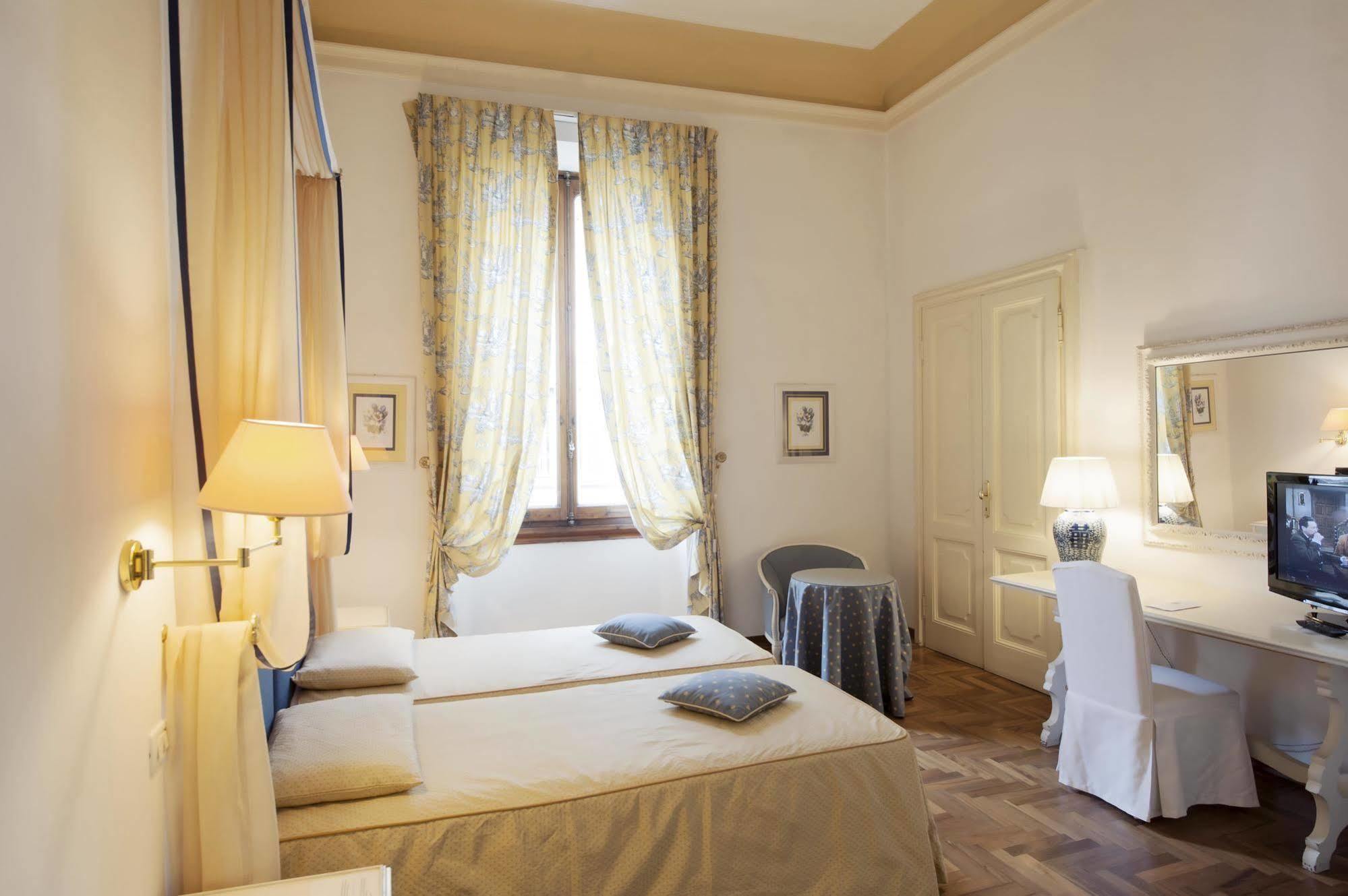 Palazzo Ruspoli Apartment Florence Ngoại thất bức ảnh